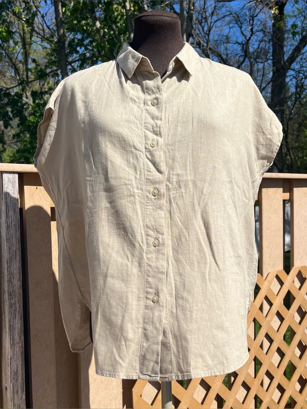 Uniqlo Women’s Short Cap Sleeve Beige Linen Blend Button Down Shirt Top Size M
